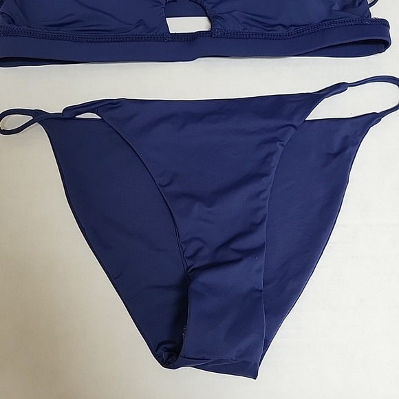 Tinibikini XL 2 Piece Bikini Navy Blue Removable Padding Adjustable Straps  NWOT - Picture 2 of 7
